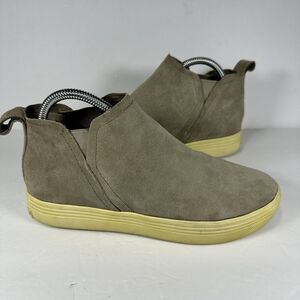 Dolce Vita Tasha Grey Suede Slip On Wedge Sneaker Ankle Boots Women’s 8 M